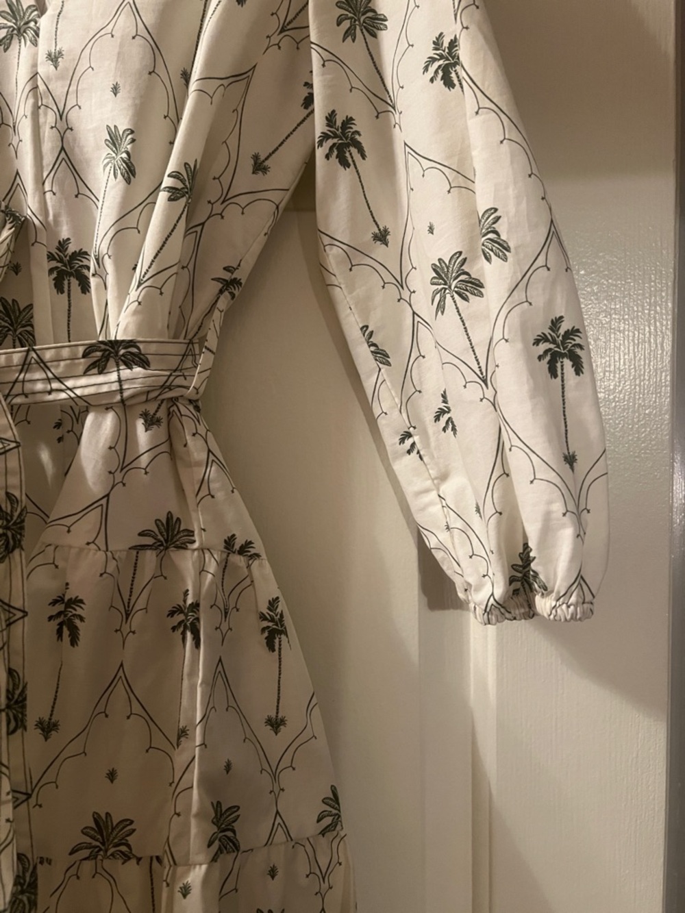 Zara White Wrap Dress with Green Palm Print - Picture 4 of 6